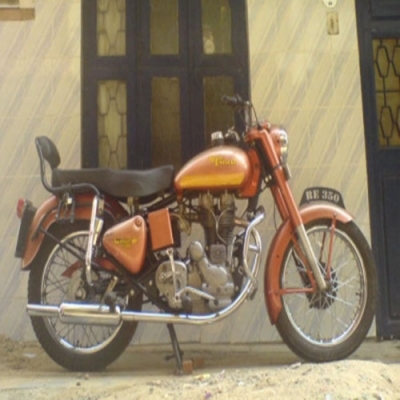 Royal Enfield STANDARD 350 Specfications And Features