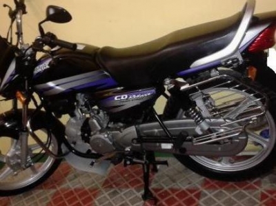 Hero Honda CD DELUXE ALLOY WHEEL Specfications And Features
