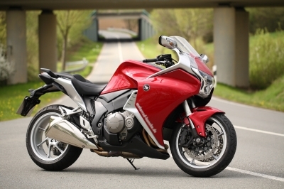 Honda VFR 1200F Specfications And Features